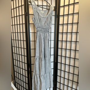 Max Studio dress size Small.  Maxi dress. like new condition. Navy & White